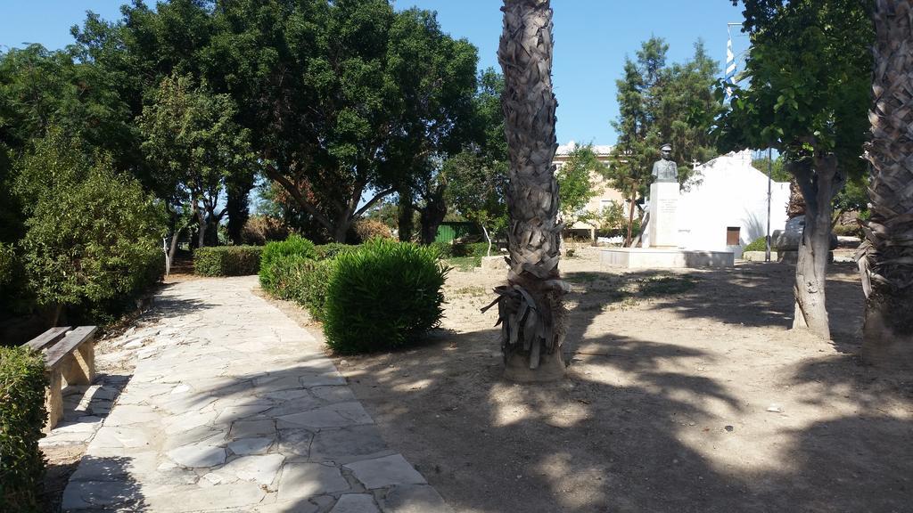 Faneromeni Court Lägenhet Paphos Exteriör bild