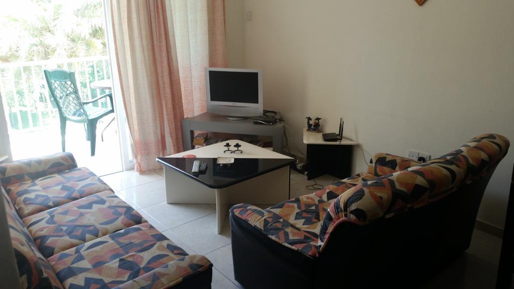 Faneromeni Court Lägenhet Paphos Exteriör bild