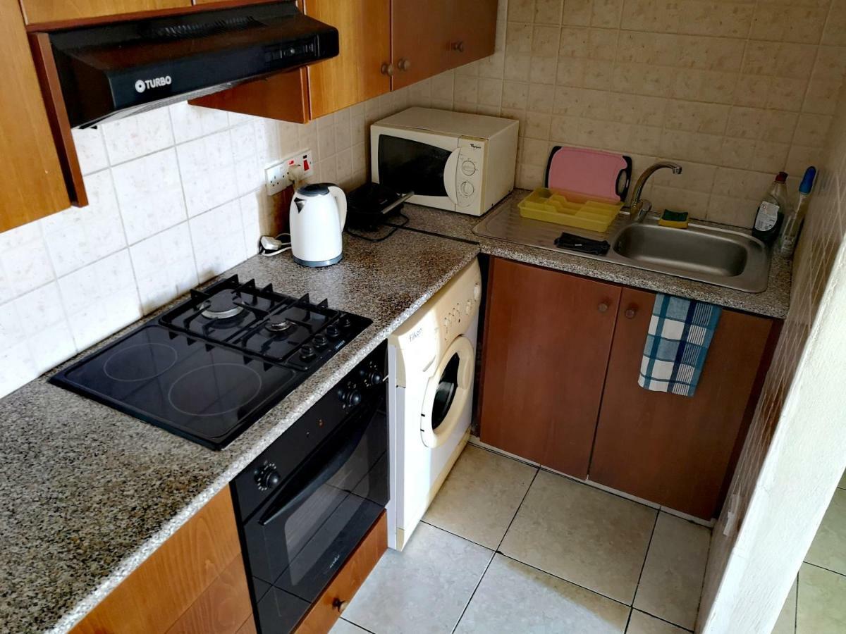Faneromeni Court Lägenhet Paphos Exteriör bild