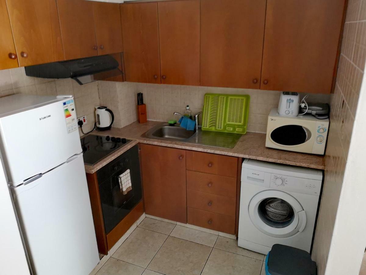 Faneromeni Court Lägenhet Paphos Exteriör bild